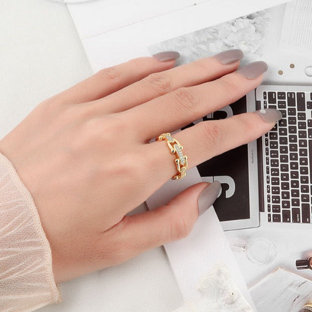 Zoë Gold Ring