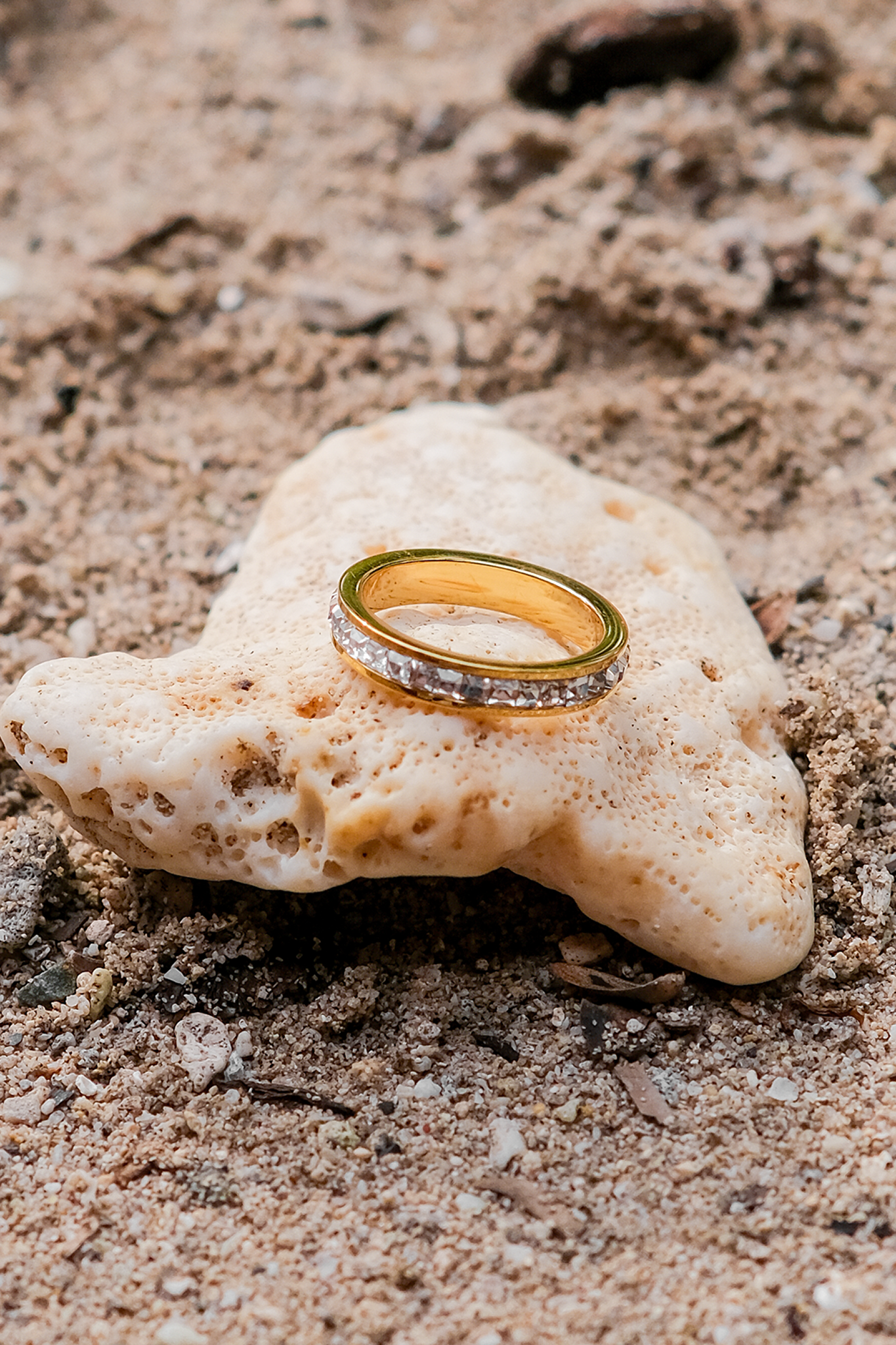 Ria Gold Ring