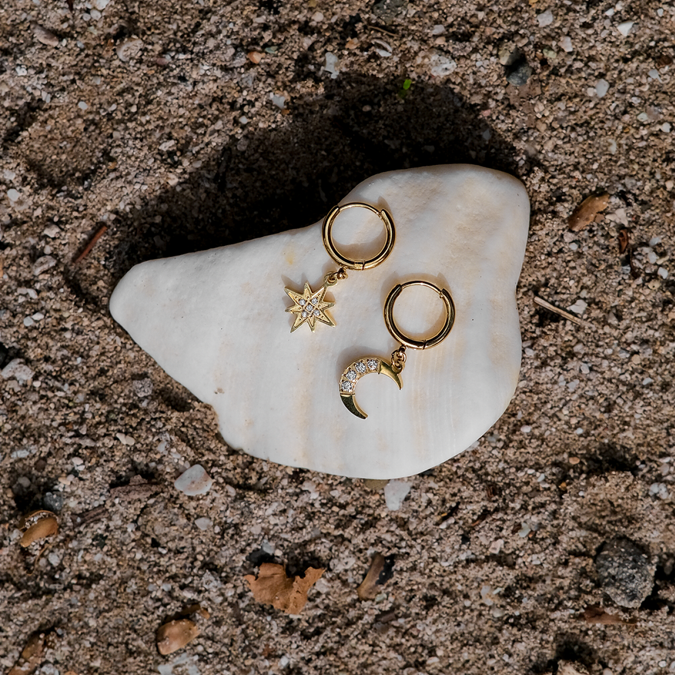 Cosmia Gold Earrings VIP