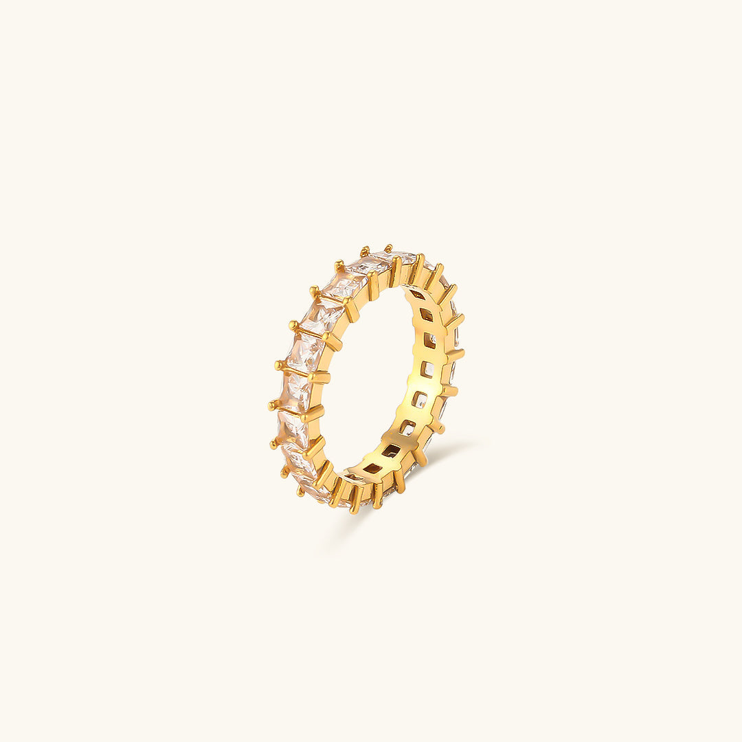 Uma Gold Ring