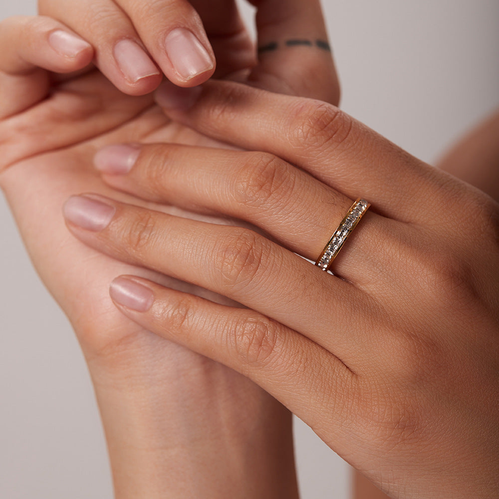 Ria Gold Ring