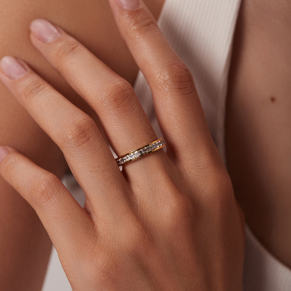 Ria Gold Ring