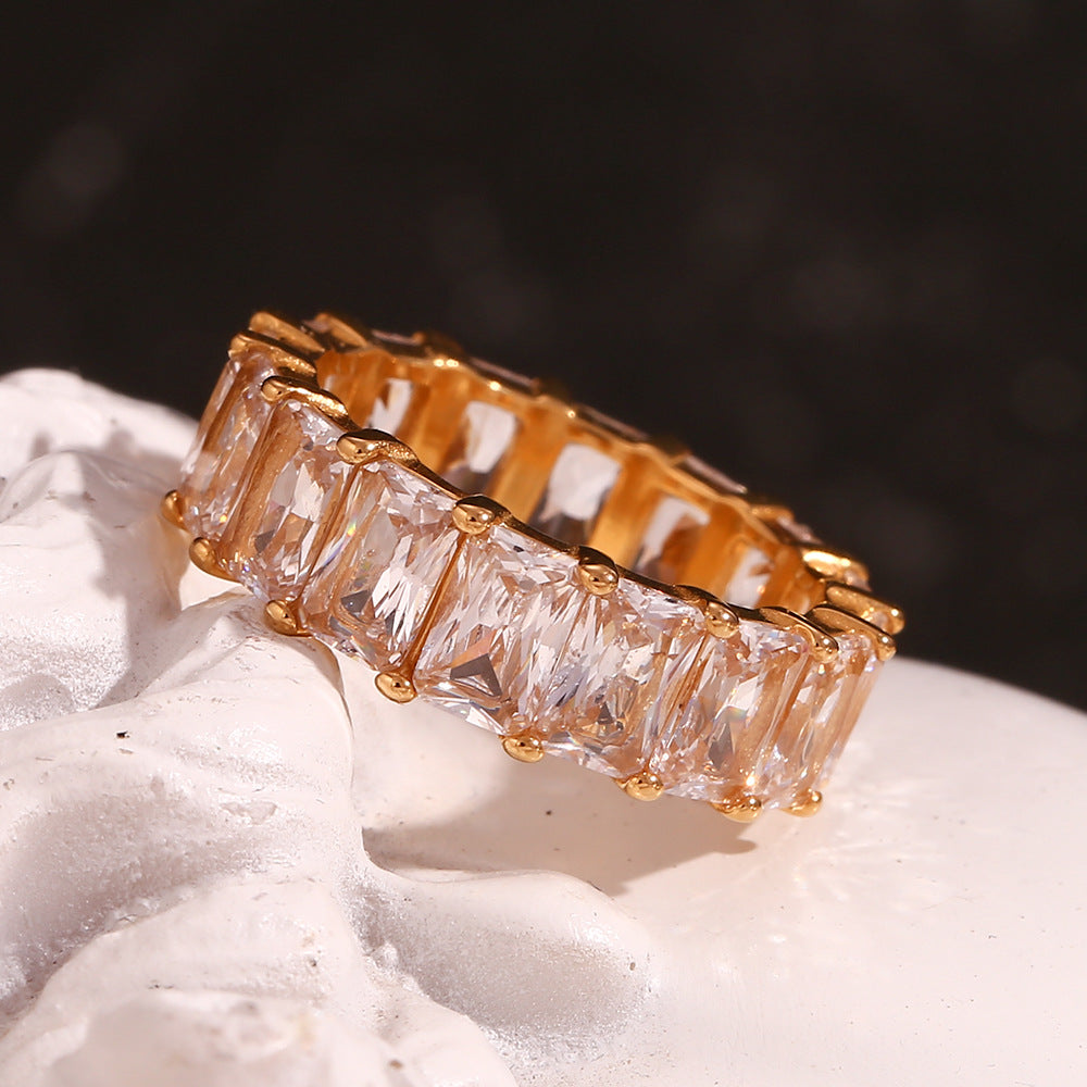 Seone Diamond Ring