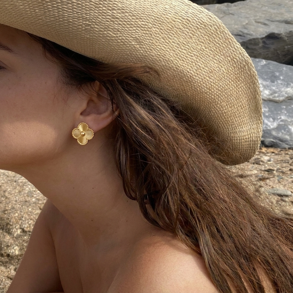 Clover Earrings Gold VIP